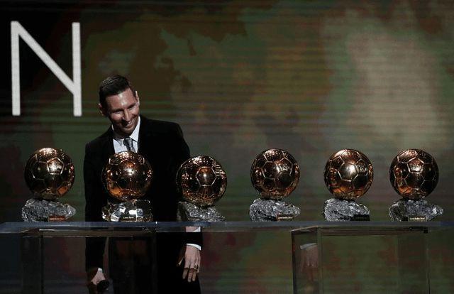 <a href=/qiuxingziliao/zuqiujingsai/119.html target=_blank class=infotextkey>梅西</a>金球奖也拿到手软