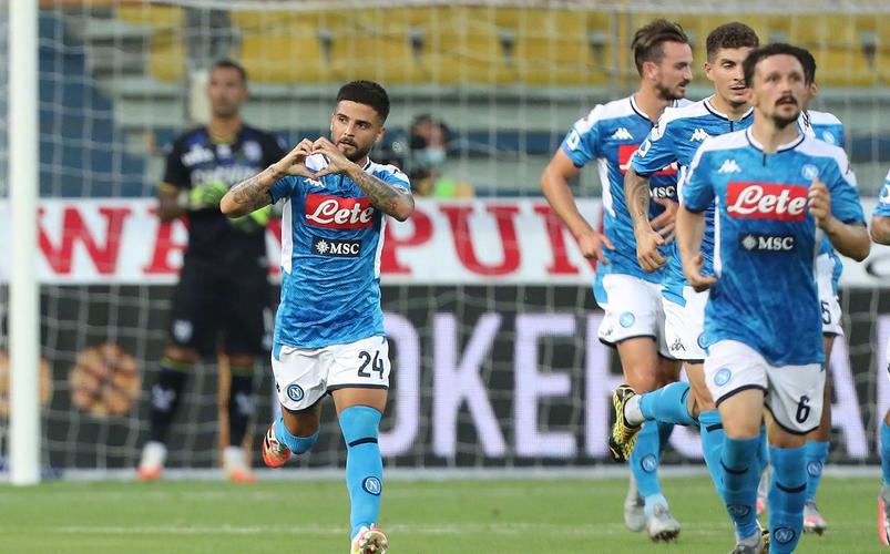 目前那不勒斯还要在欧冠面对<a href=/zuqiujingsai/barcelona/ target=_blank class=infotextkey>巴萨</a>，期待那不勒斯的精彩表现